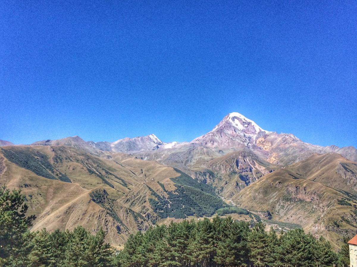 Ekaterine Guest House Kazbegi Exterior foto