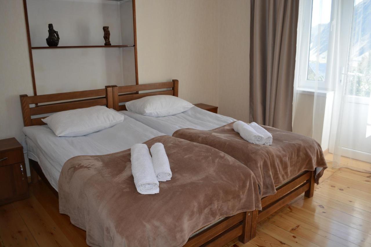Ekaterine Guest House Kazbegi Exterior foto